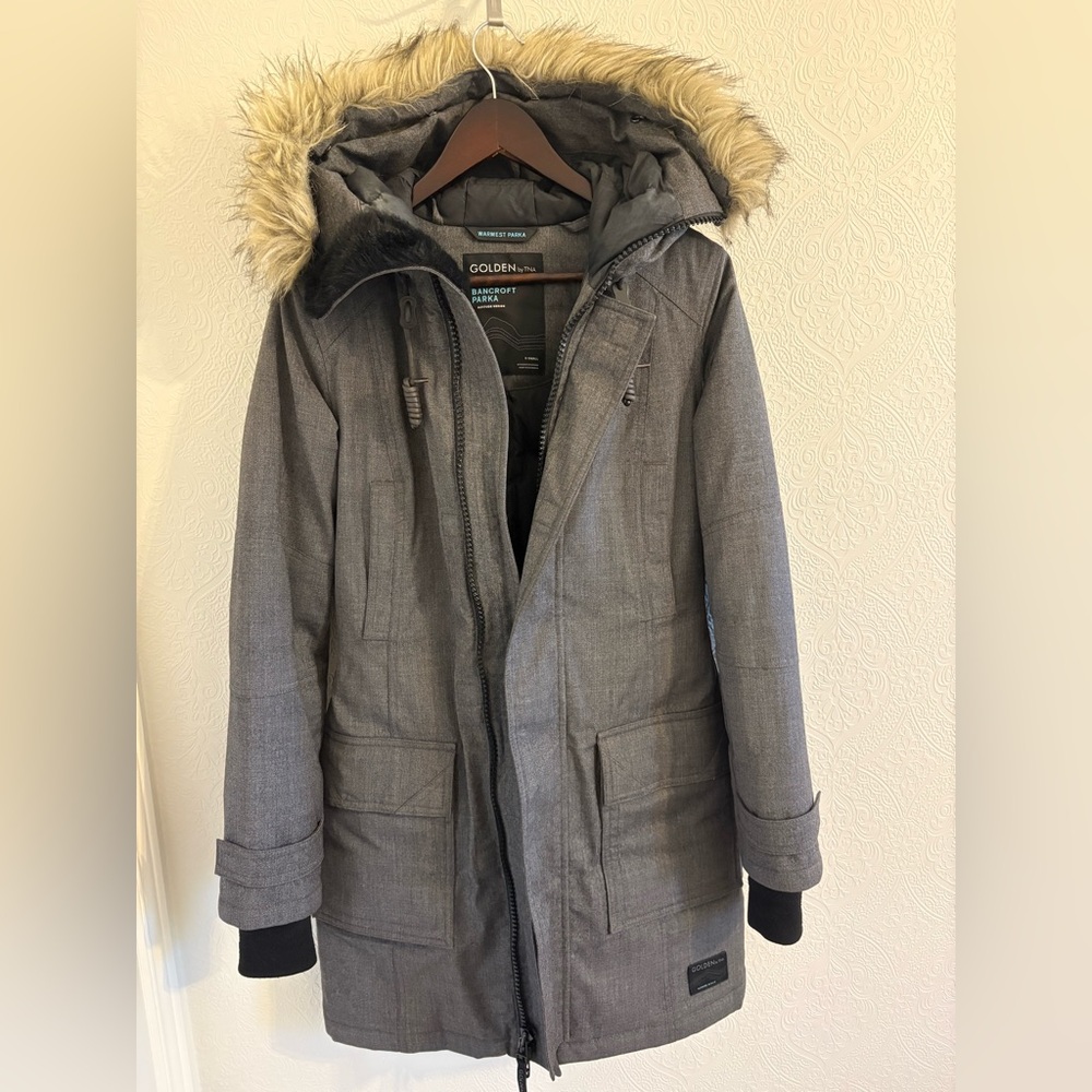 Aritzia Golden by TNA Bancroft Parka Altitude Series - Size XS - Charcoal Grey